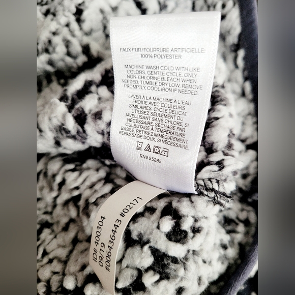 Express Women's Chunky Sherpa Pullover Sweater 3/4 Zip Gray Small Oversized - Picture 13 of 16